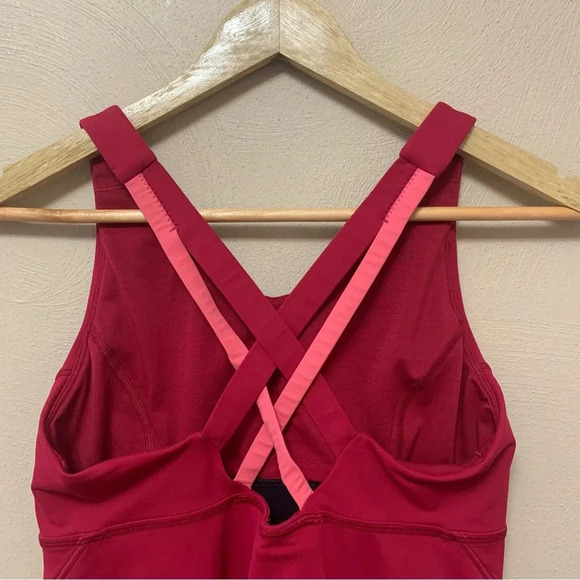 Lululemon Stash N Run Tank Ruby Red Size 6 - Picture 9 of 12